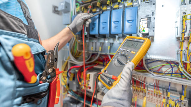 Best Local Electrician Companies  in North Bellport, NY